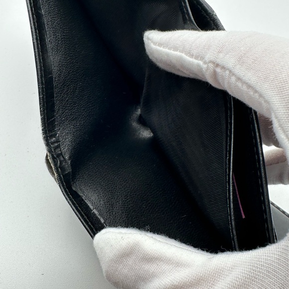 Gucci Bi fold Wallet - Picture 10 of 10